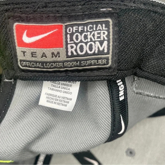 Nike UCLA National Champions '13 NCAA Baseball Snapback Hat - Picture 5 of 9